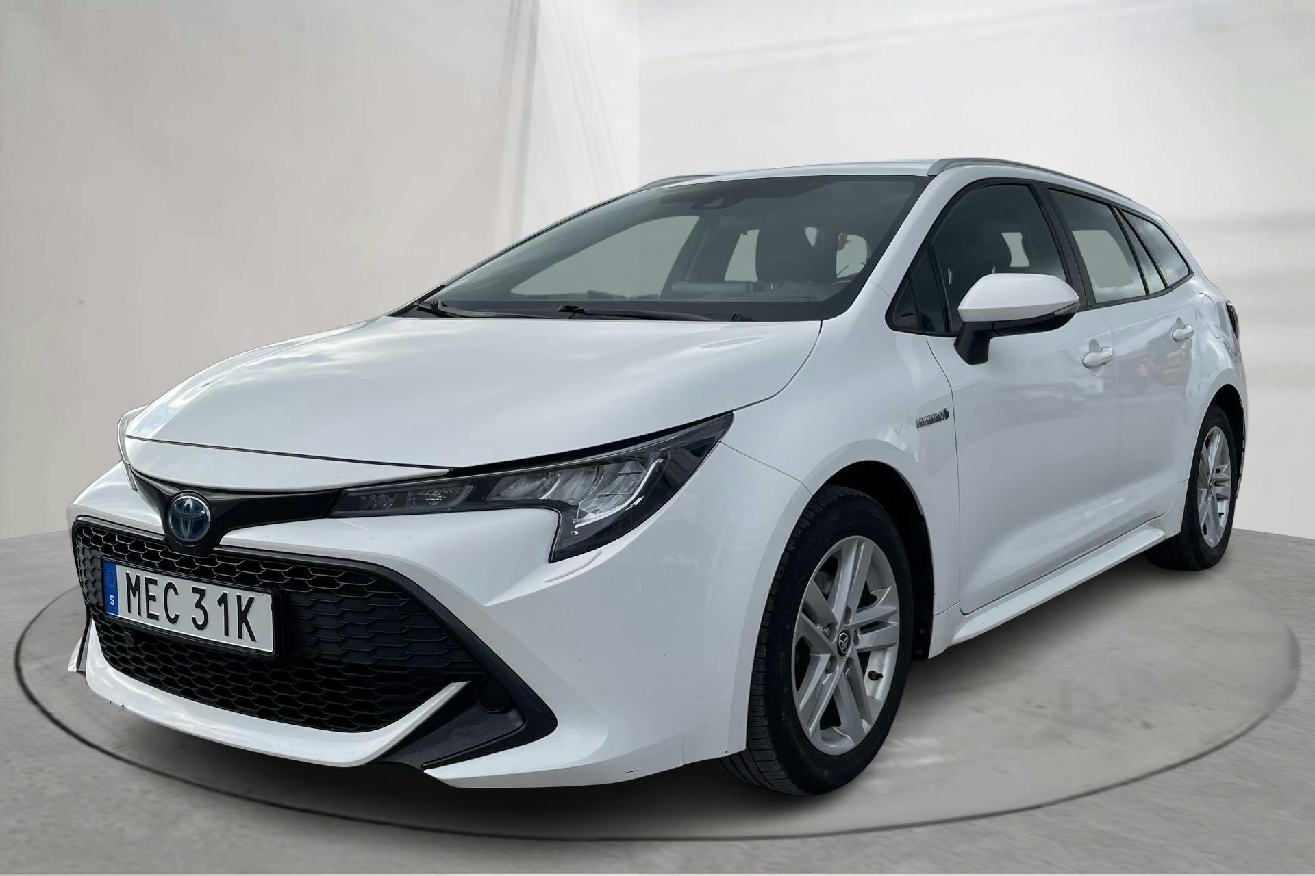 Toyota Corolla 1.8 Hybrid Touring Sports (122hk) - 7 668 mil - Automat - vit - 2020
