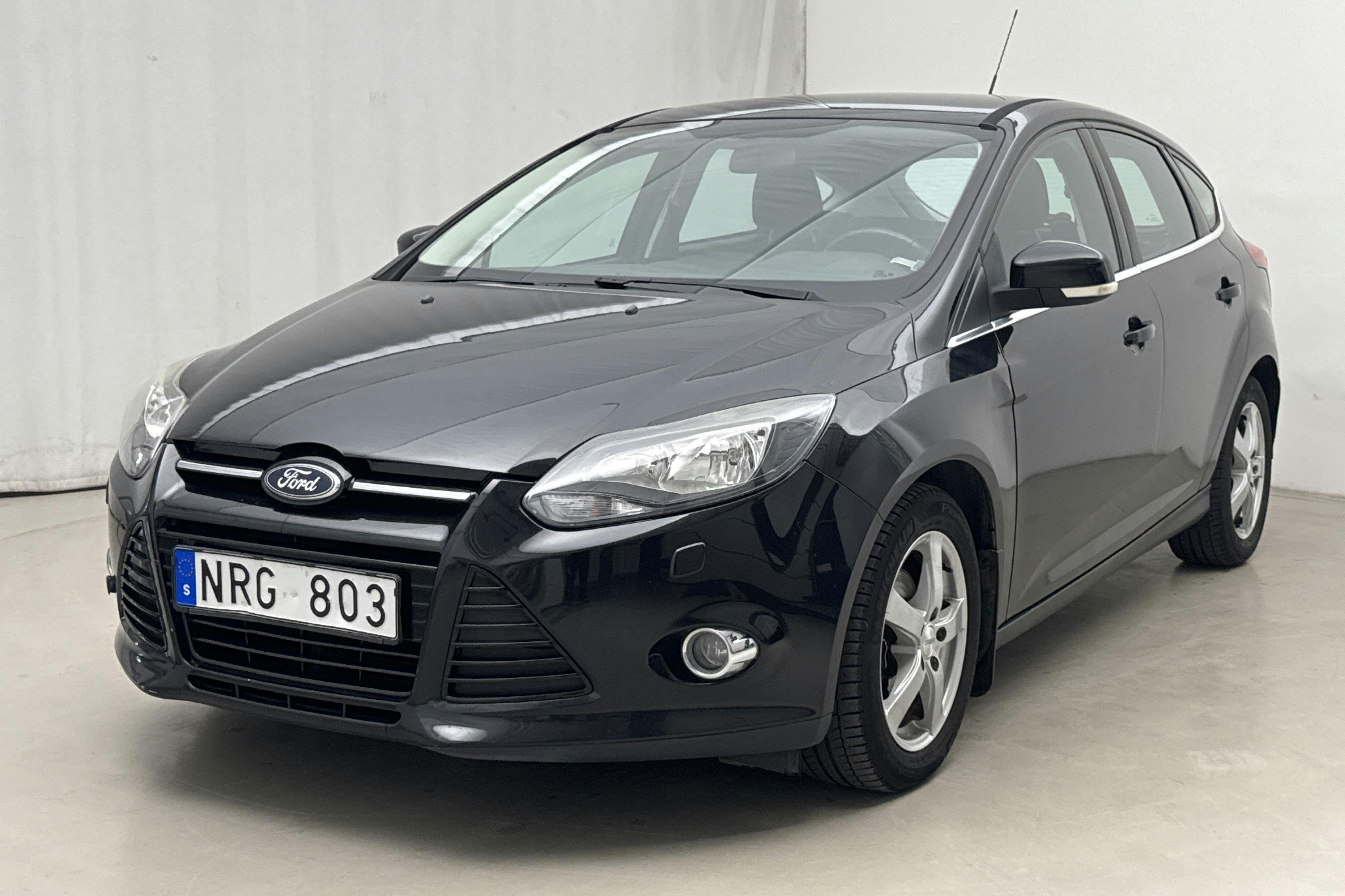 Ford Focus 1.6 TDCi 5dr (95hk) - 11 296 mil - Manuell - svart - 2012
