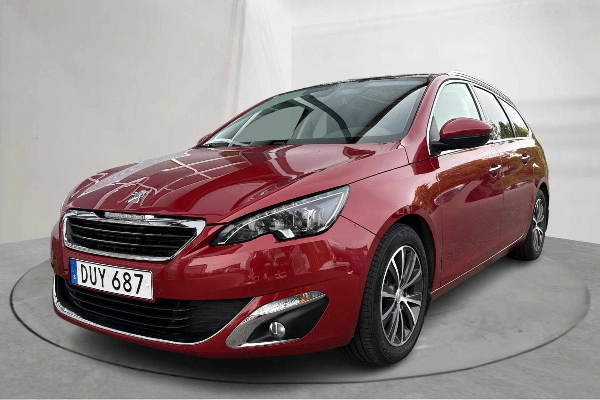 Peugeot 308 SW BlueHDi (120hk) - 69 200 km - Manual - Dark Red - 2015