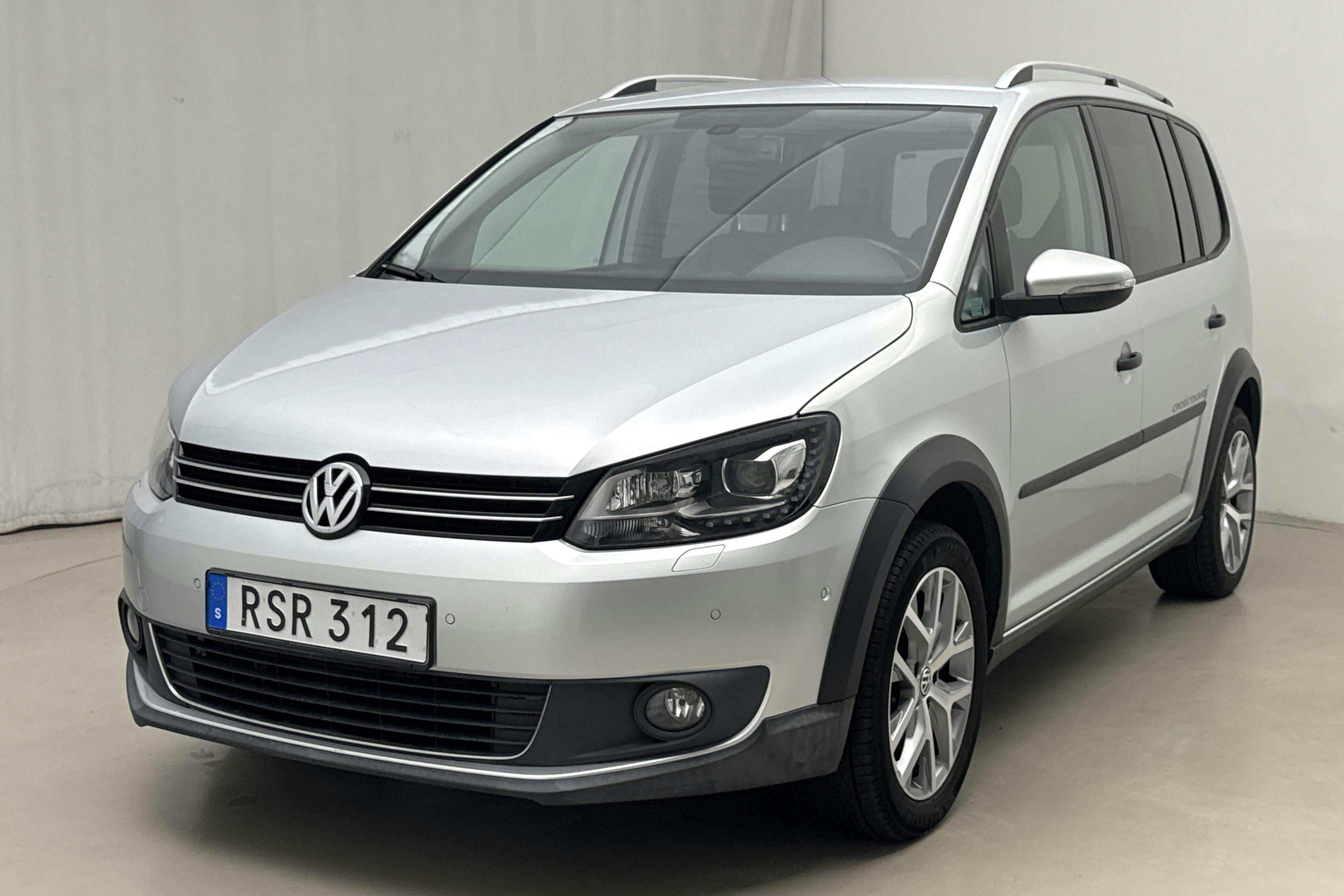 VW CrossTouran 1.4 TSI (140hk) - 156 070 km - Manual - silver - 2015