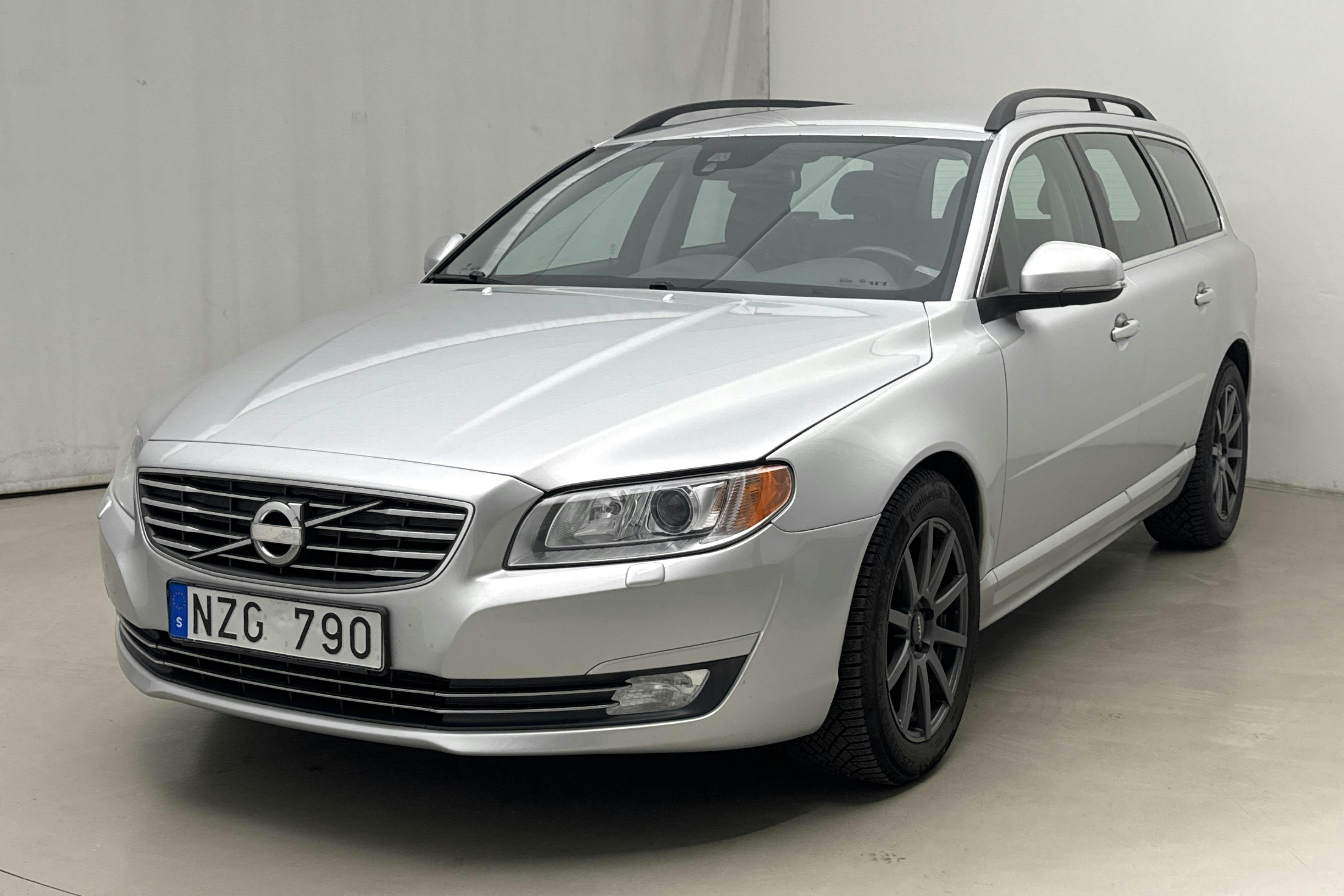 Volvo V70 II D3 (136hk) - 22 171 mil - Manuell - silver - 2014