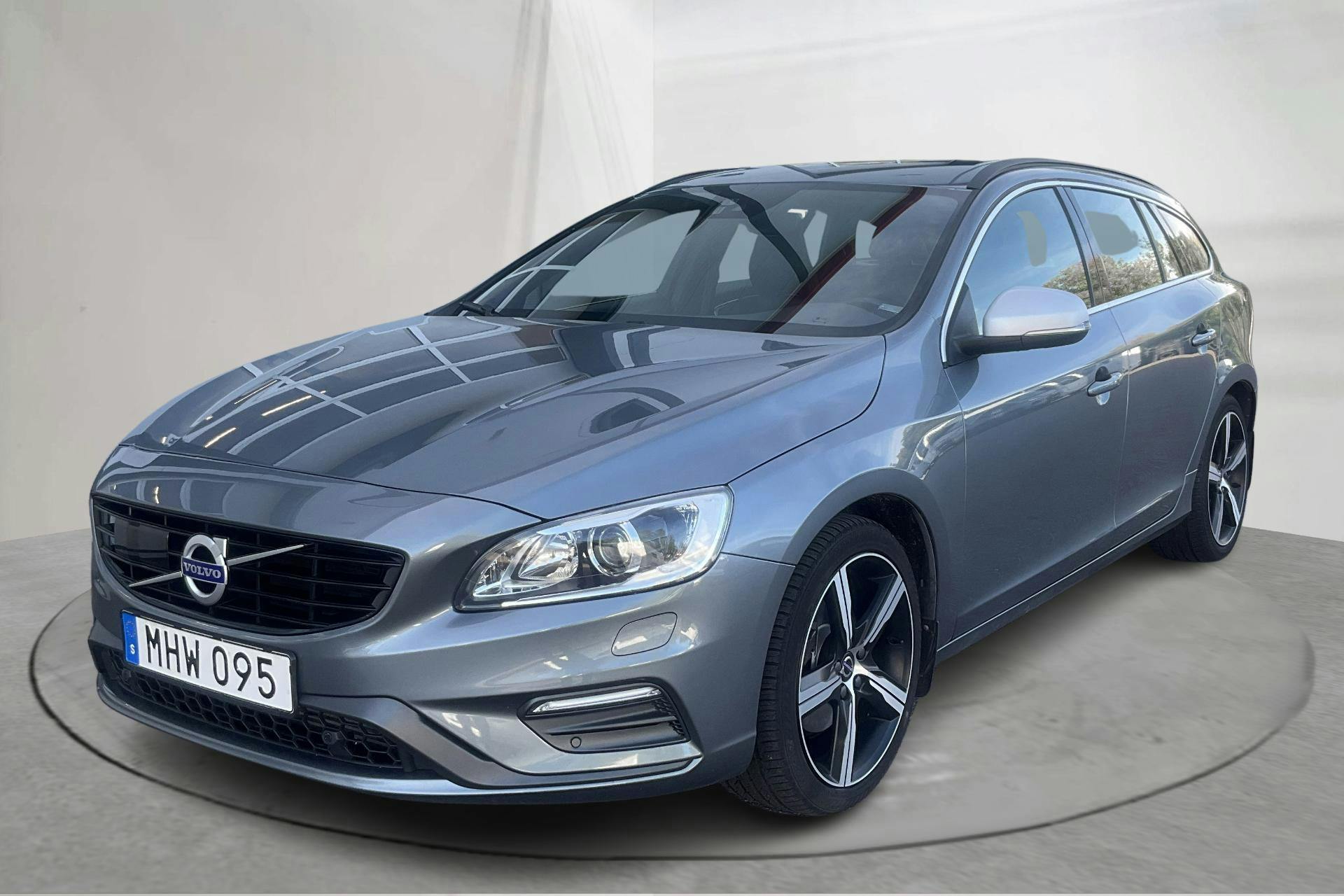 Volvo V60 D4 (190hk) - 144 480 km - Automatyczna - szary - 2018