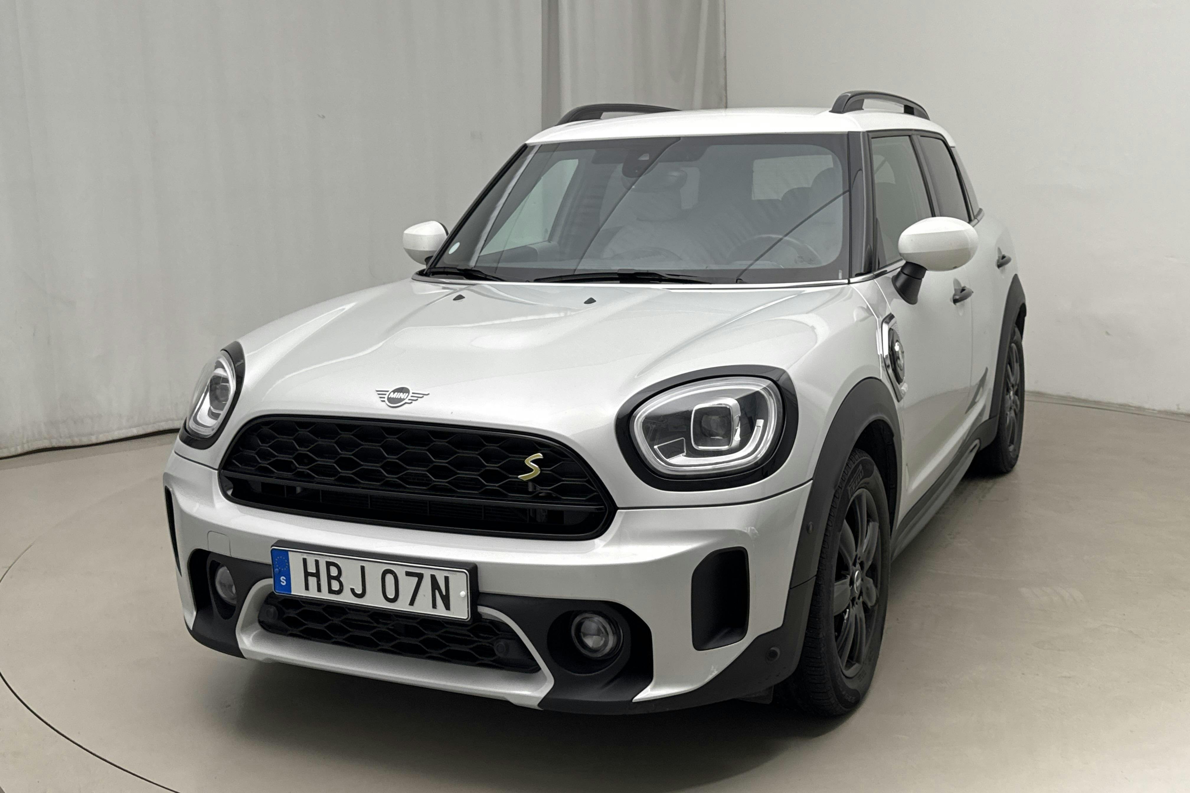 MINI Cooper S E ALL4 Countryman 10,0kWh, F60 LCI (224hk) - 88 080 km - Automaatne - hõbe - 2021