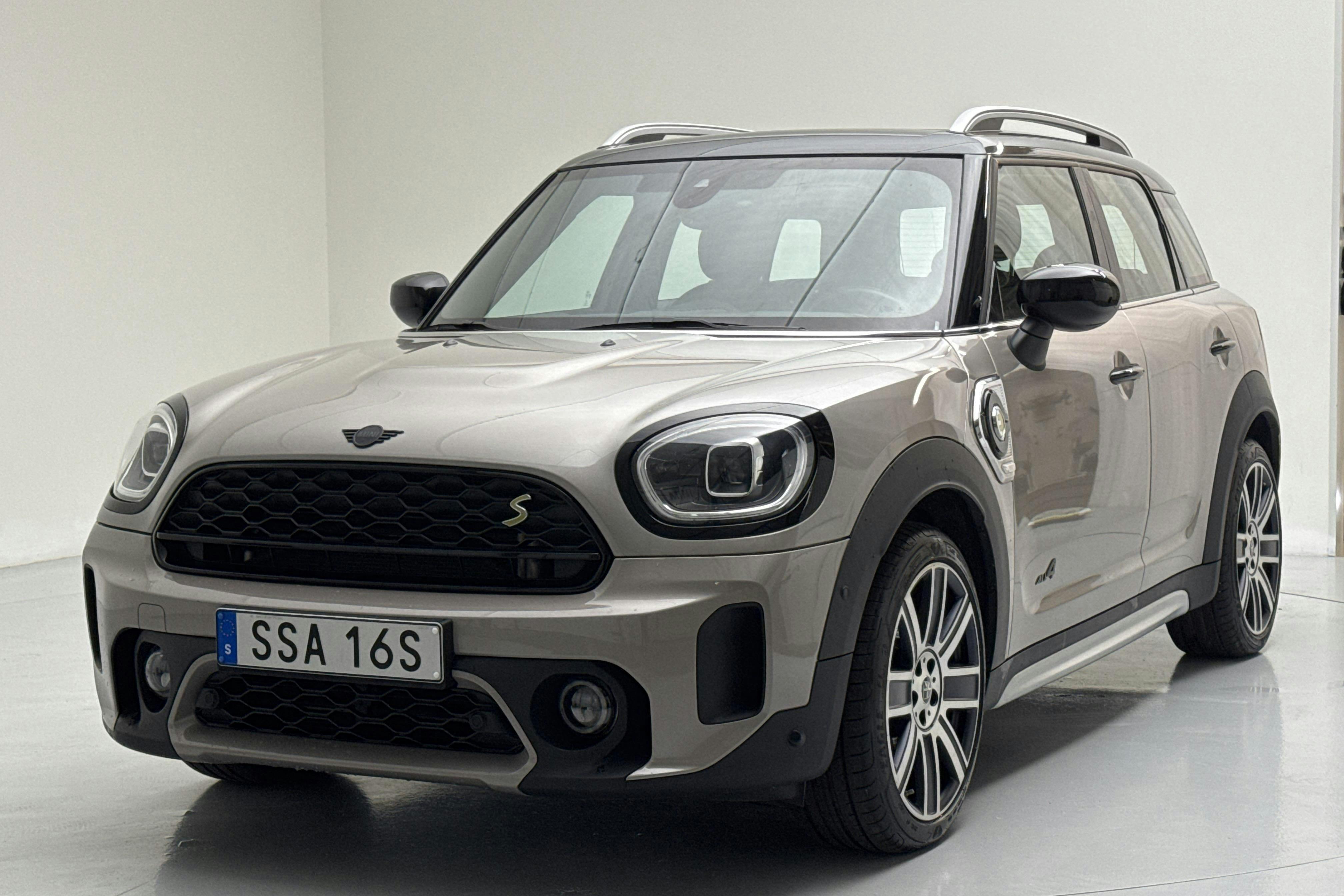 MINI Cooper S E ALL4 Countryman 10,0kWh, F60 LCI (224hk) - 38 360 km - Automatyczna - szary - 2023