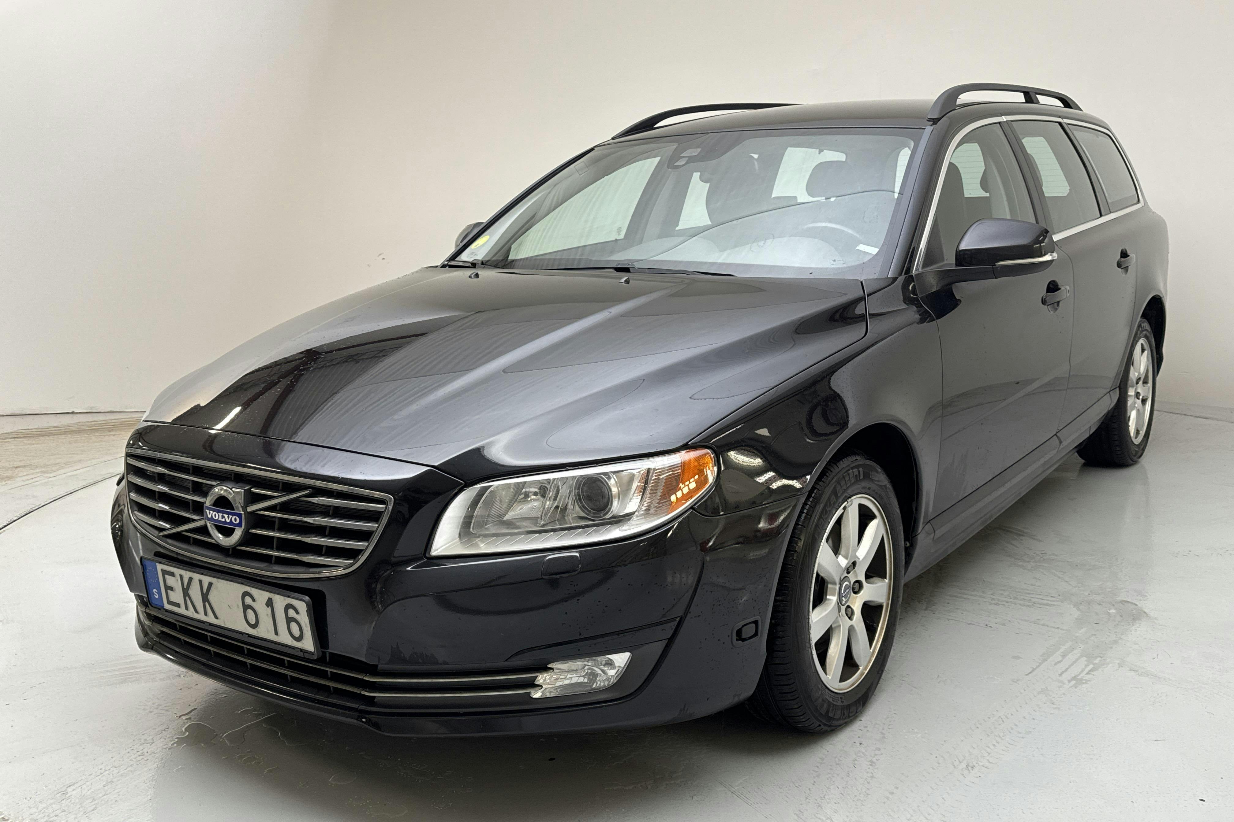 Volvo V70 II D4 (163hk) - 222 560 km - Manual - black - 2014