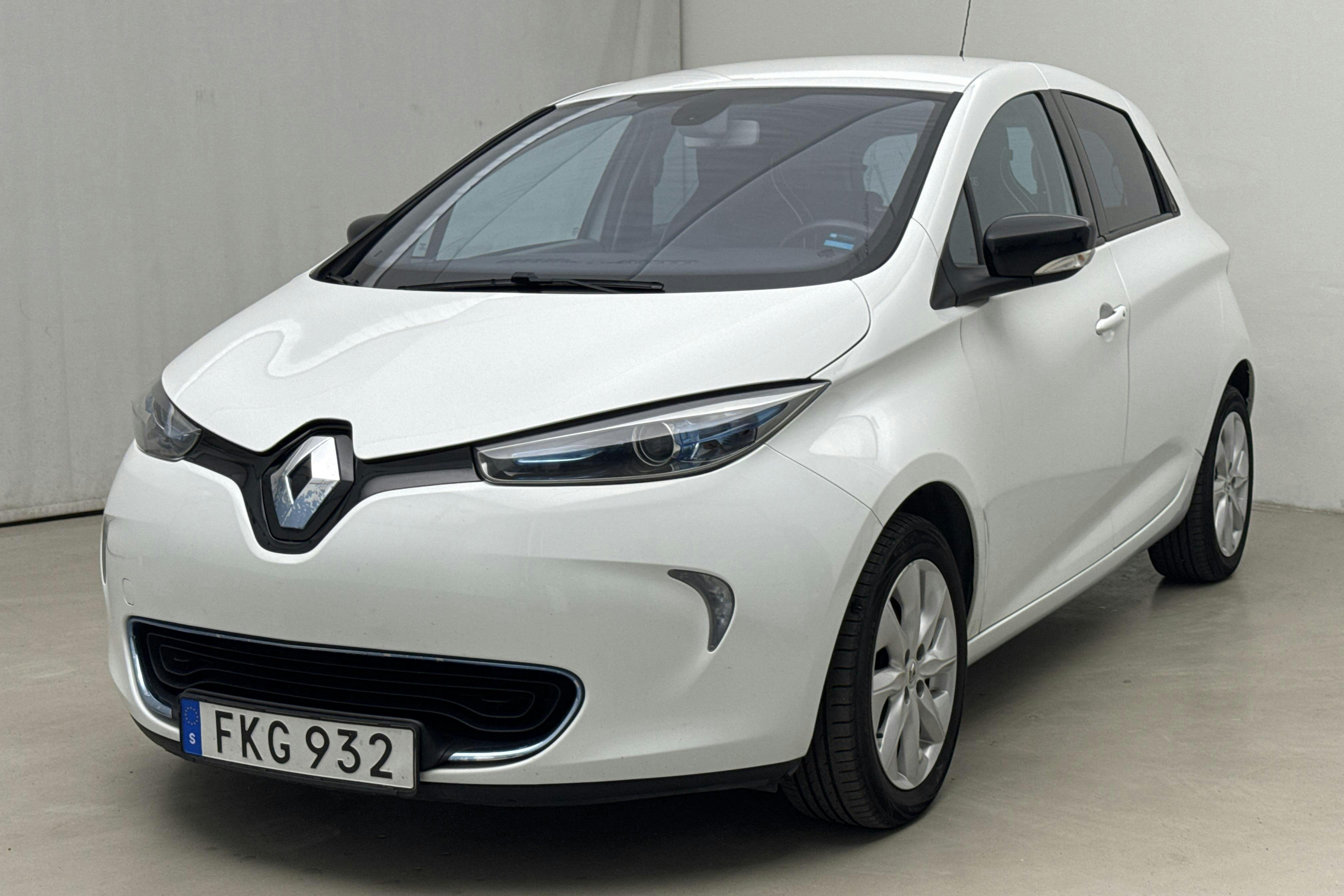 Renault Zoe 22kWh R88 (88hk) - 113 120 km - Käsitsi - valge - 2014