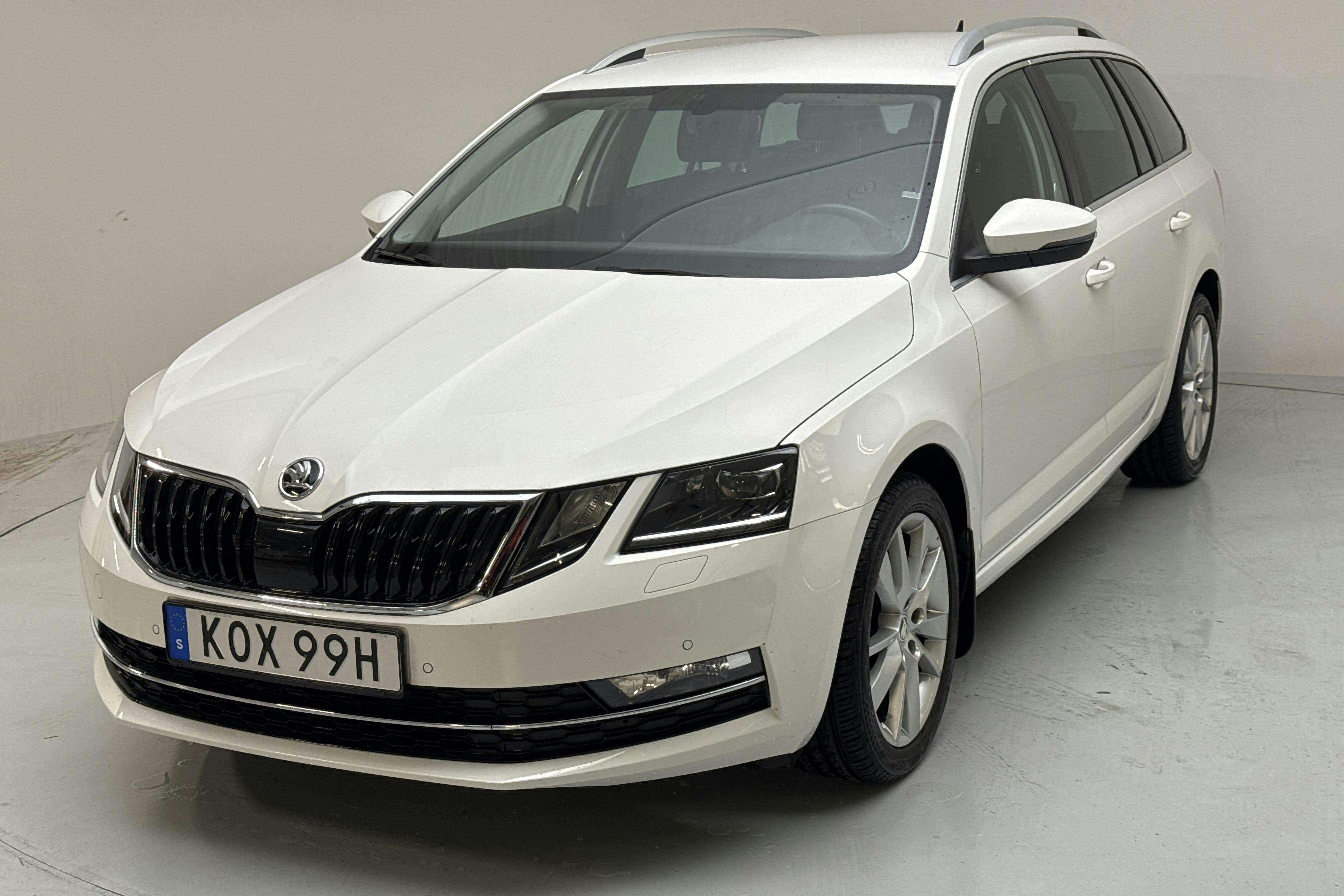 Skoda Octavia III 1.0 TSI Combi (115hk) - 73 810 km - Manualna - biały - 2020
