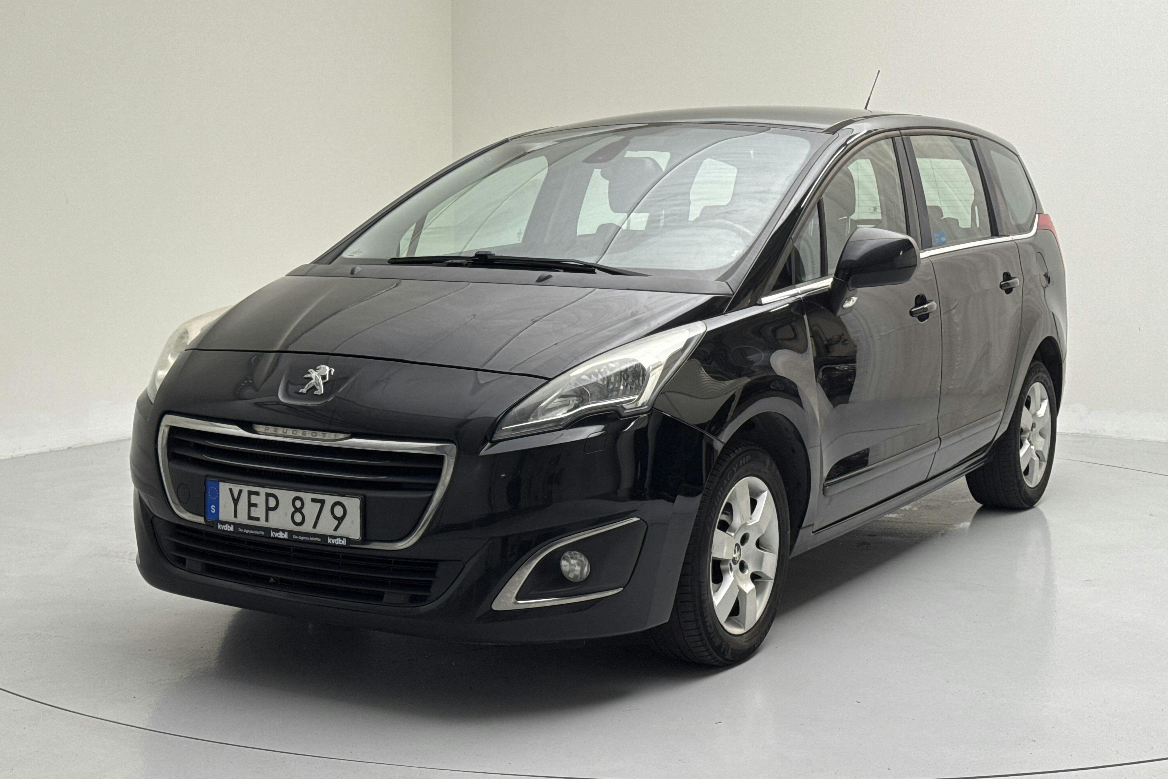 Peugeot 5008 PureTech (130hk) - 112 060 km - Manual - black - 2016